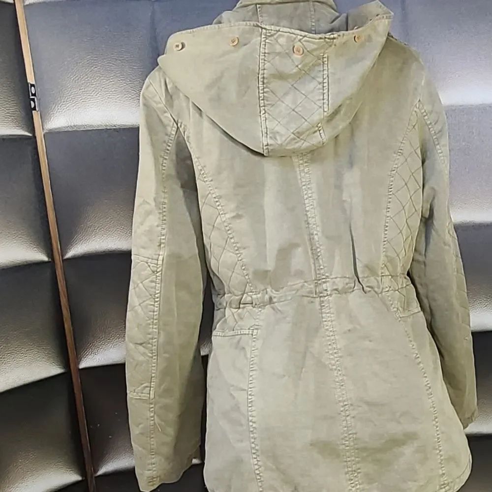 Guess jacket - Picture 7 of 10